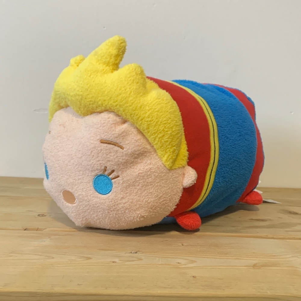 NWT Captain Marvel Tsum Tsum Marvel Disney Plush